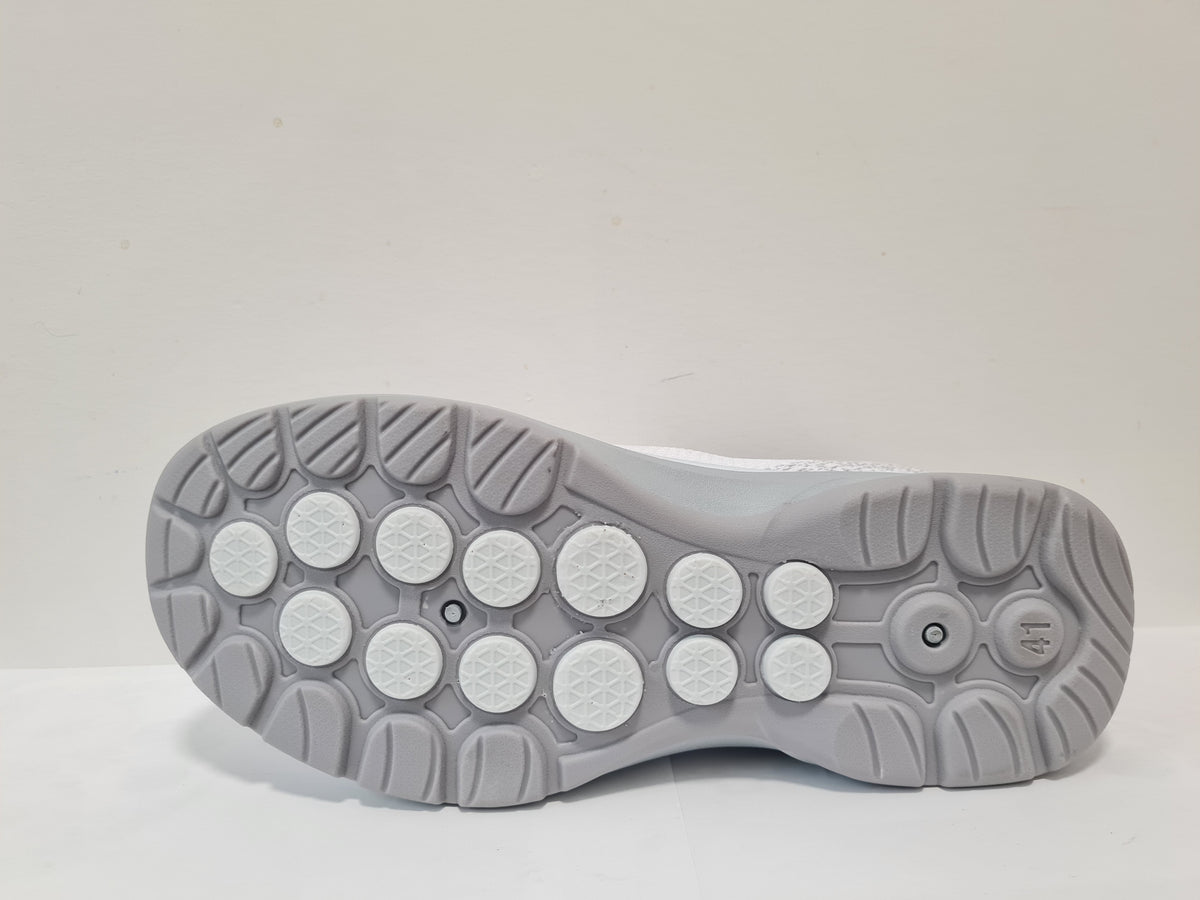 Men's Lightweight Slip-On Sneakers - 6639